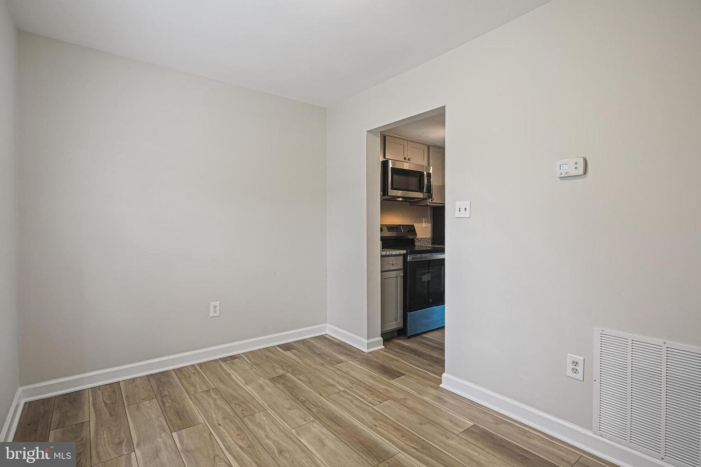 1839 Dove Court photo 8