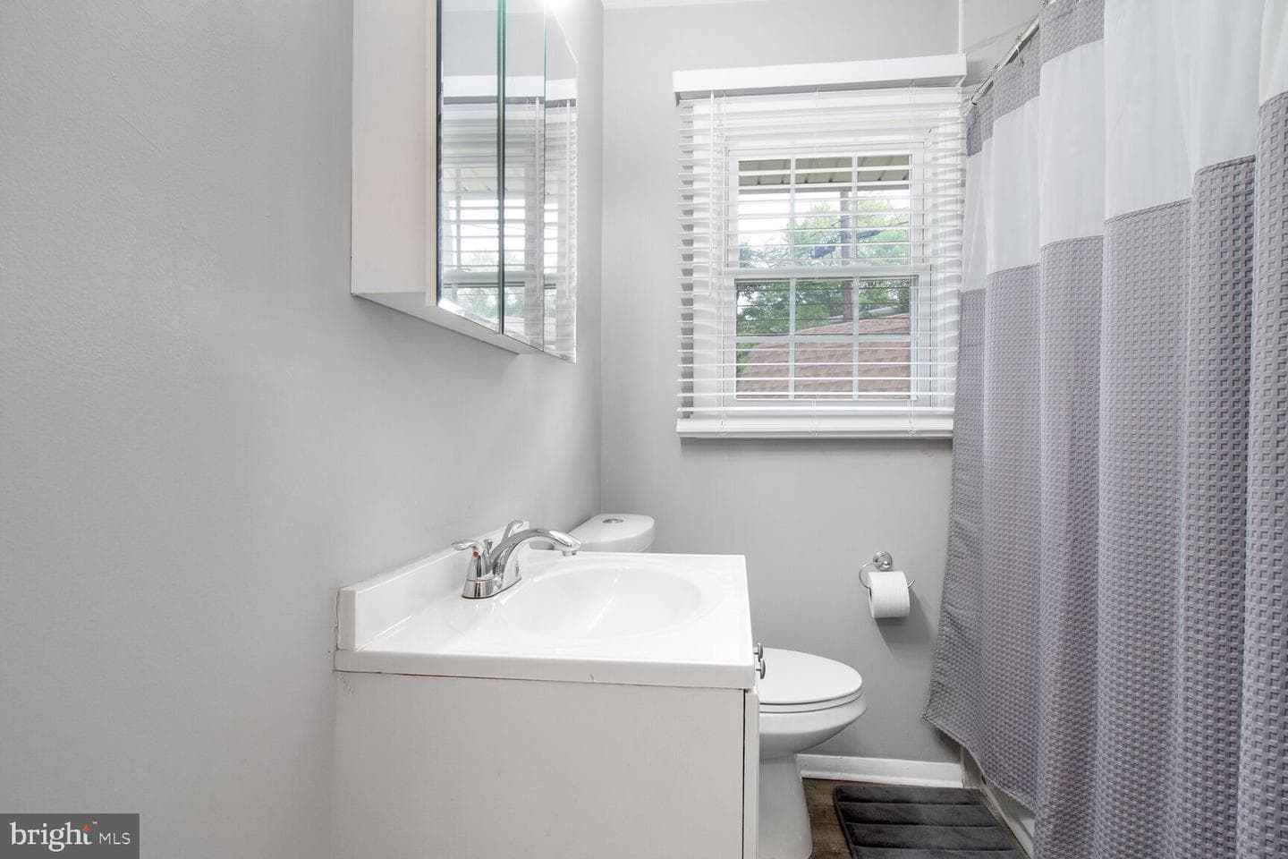 774 223rd Street photo 11