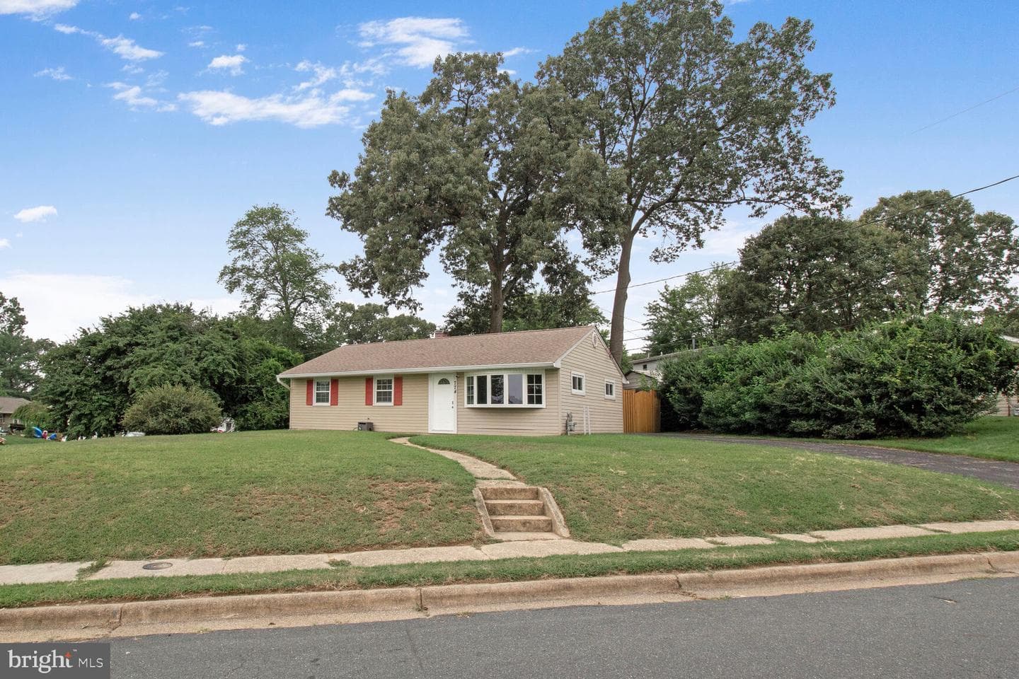 774 223rd Street photo 16