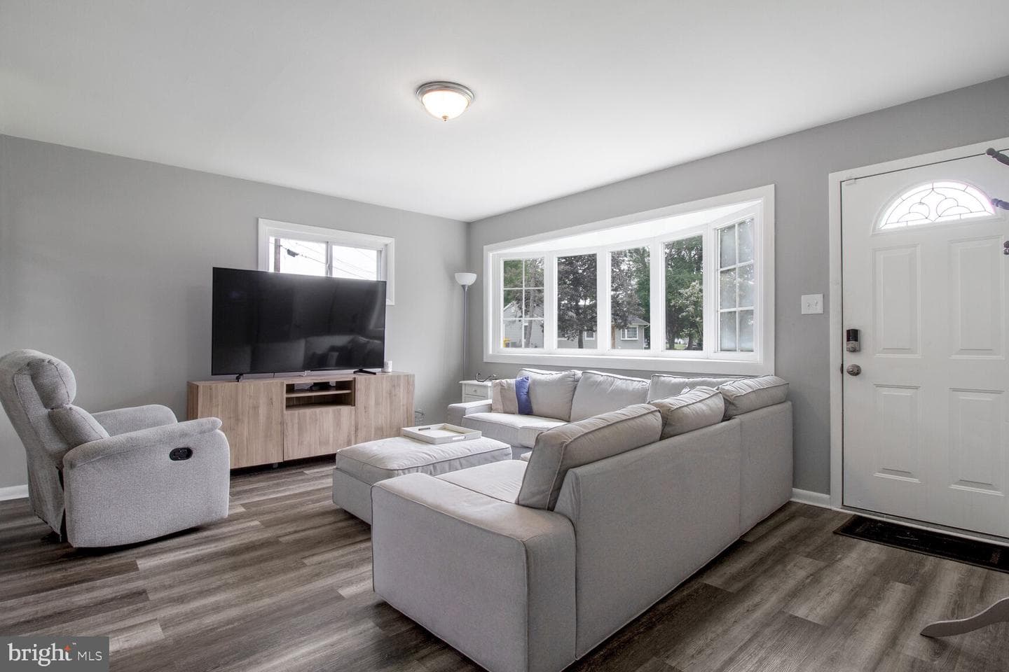 774 223rd Street photo 3
