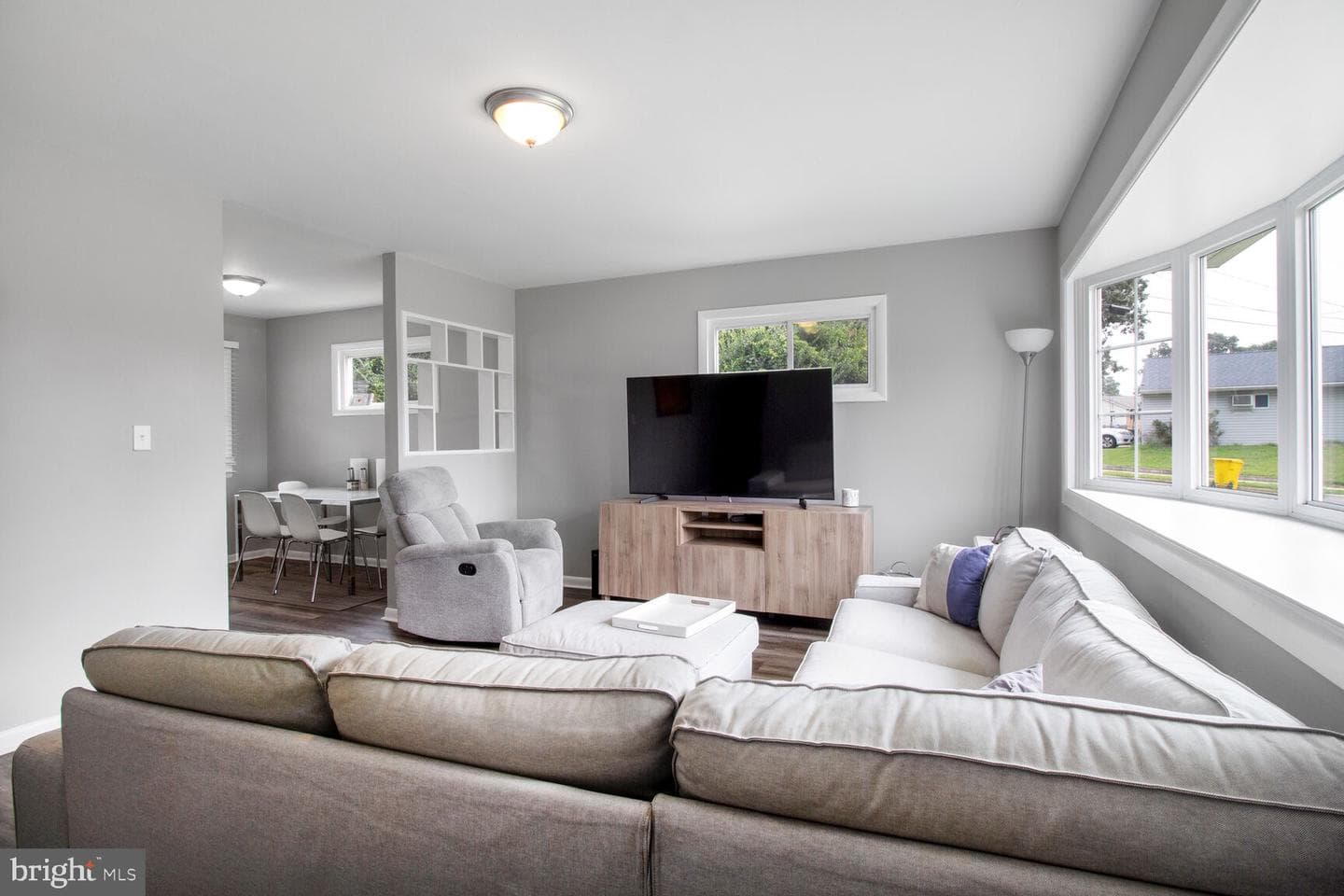 774 223rd Street photo 4