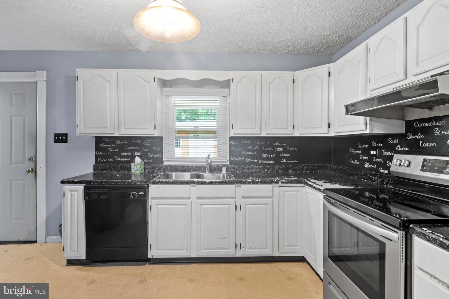 7721 Locust Wood Road photo 18