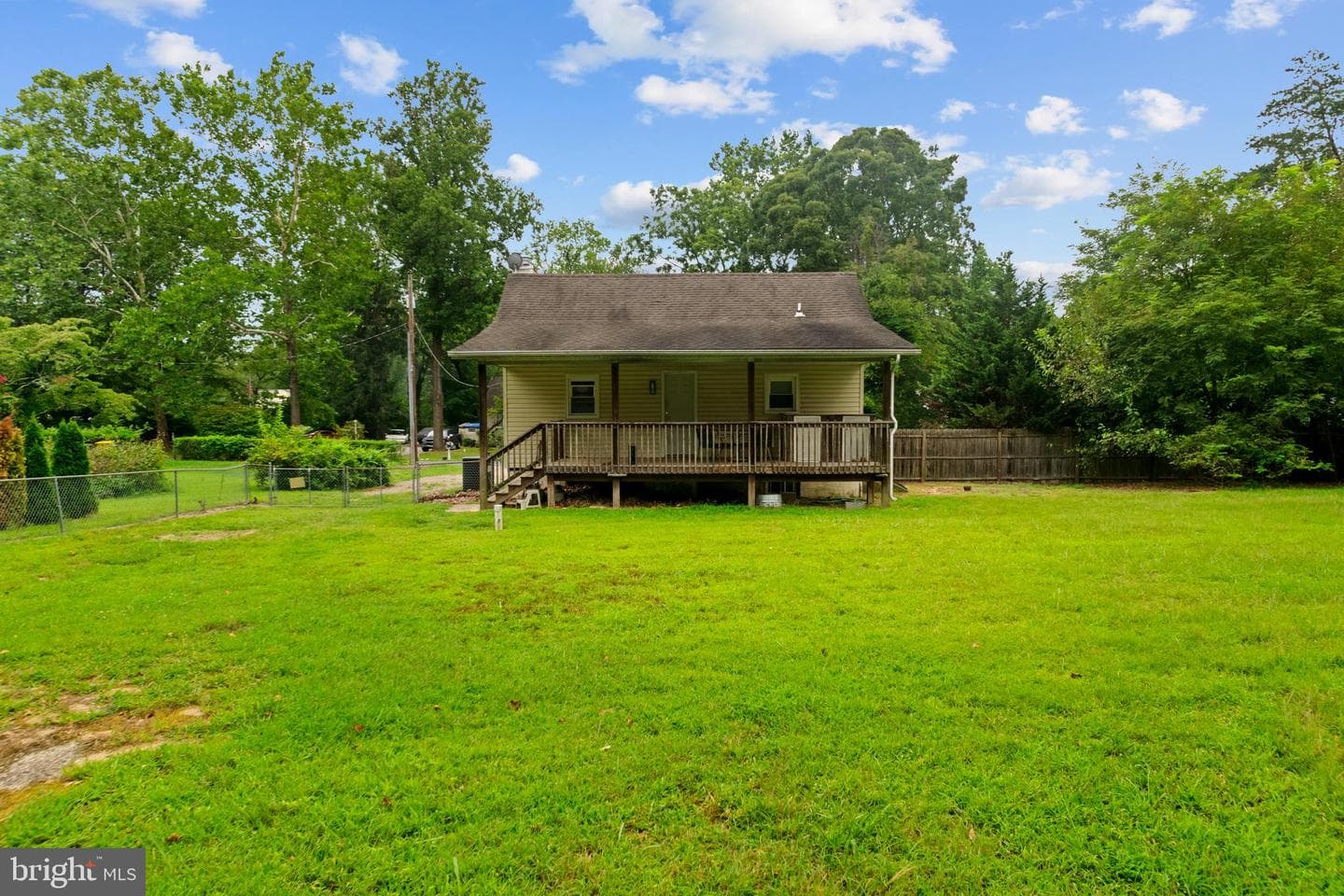 7721 Locust Wood Road photo 6