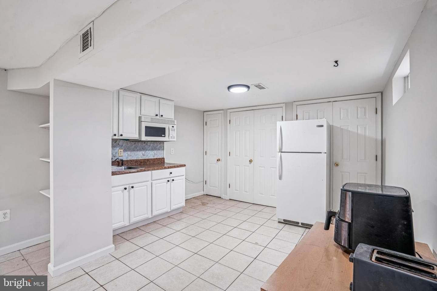 3381 Horsehead S photo 24
