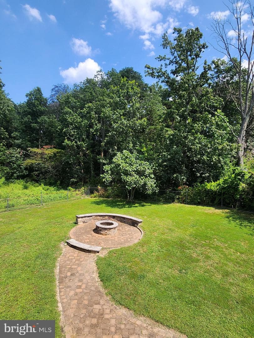 7812 Werowance Court photo 4