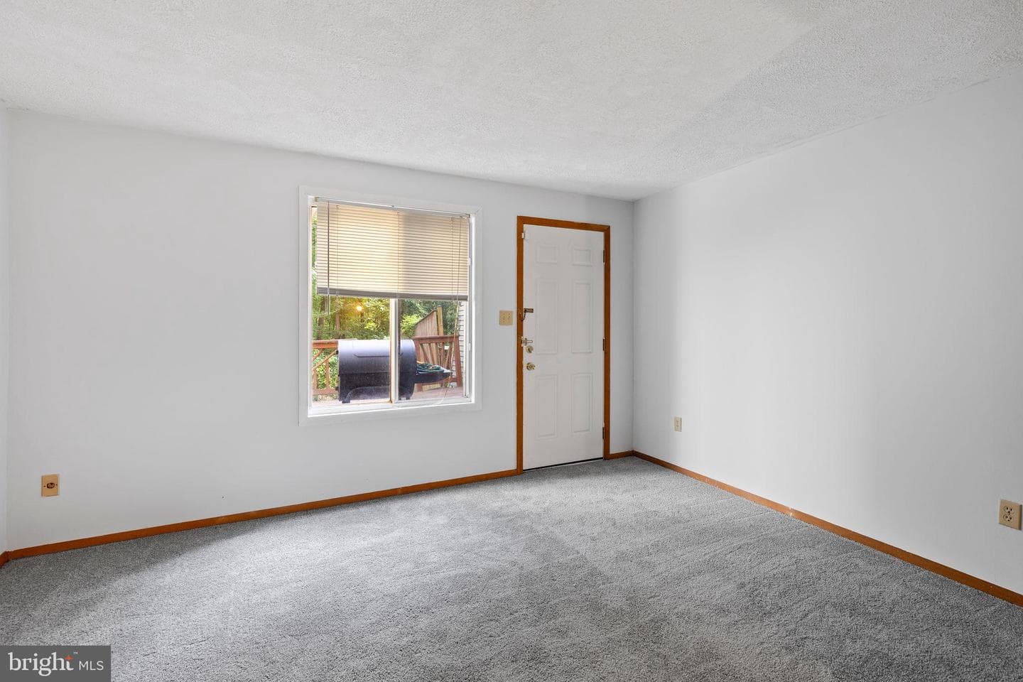 8088 Wolsey Court photo 16