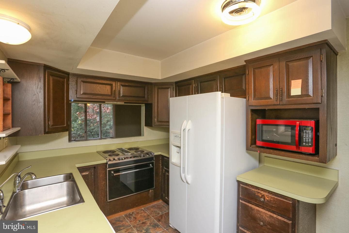 1196 Tanager Drive photo 11