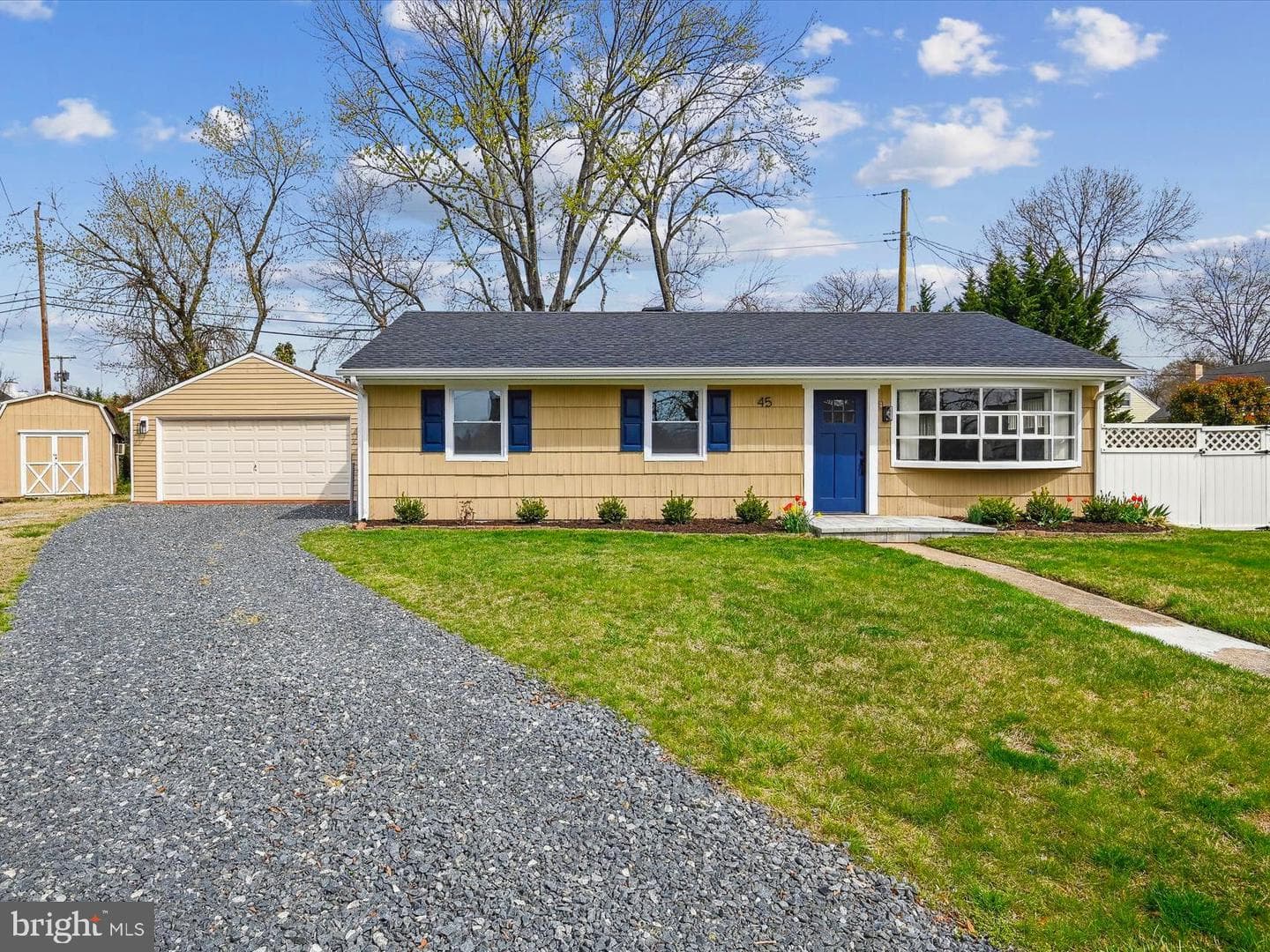 45 Chester Circle photo 64