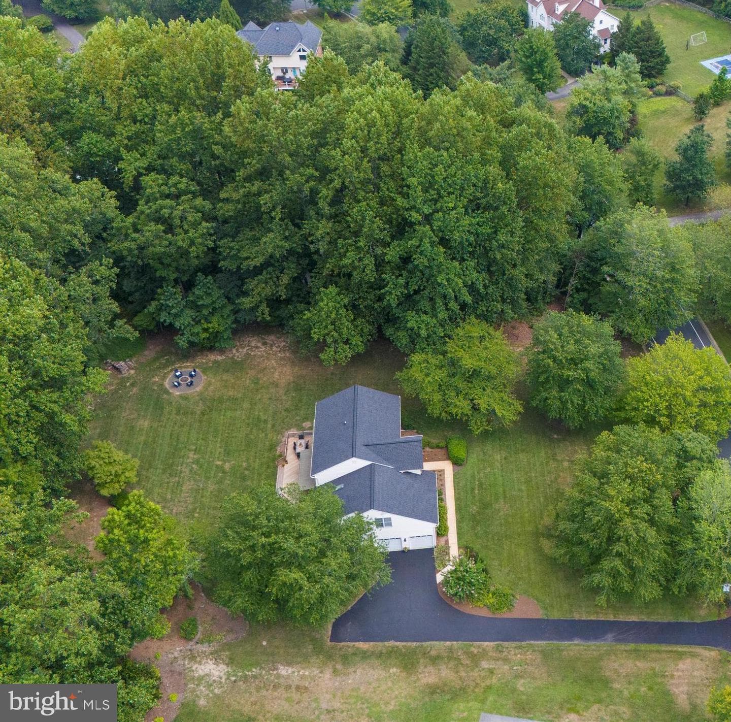 2724 Howard Grove Road photo 41