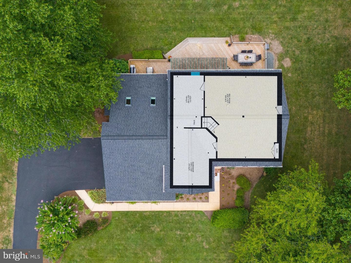 2724 Howard Grove Road photo 44
