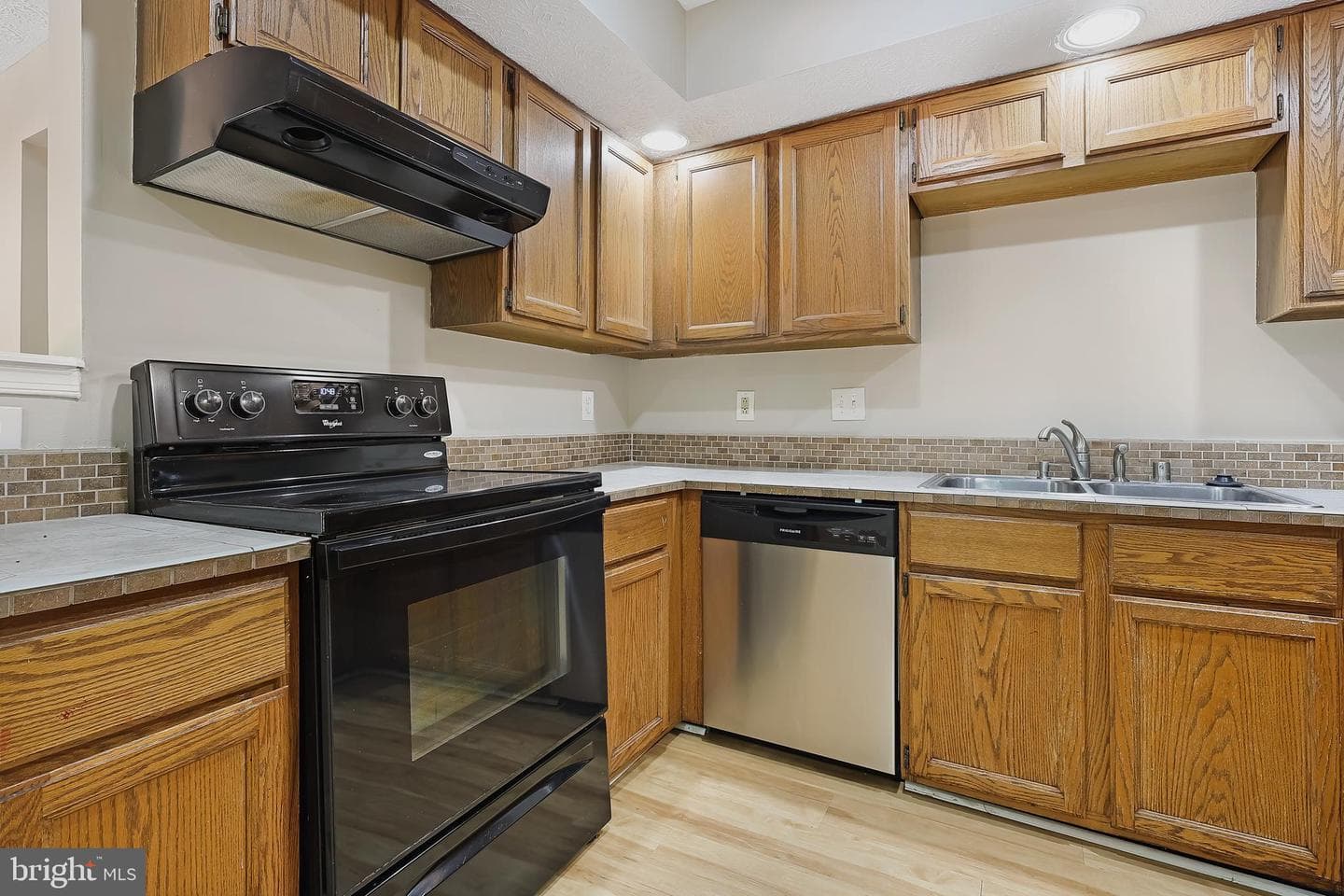 1308 Hollow Glen Ct photo 5