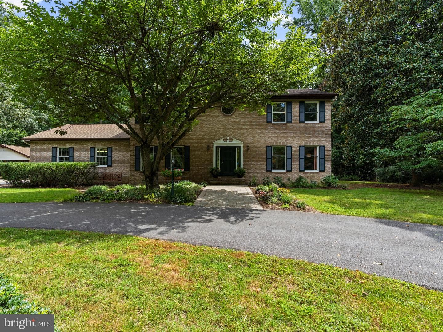 2976 Southaven Drive photo 3