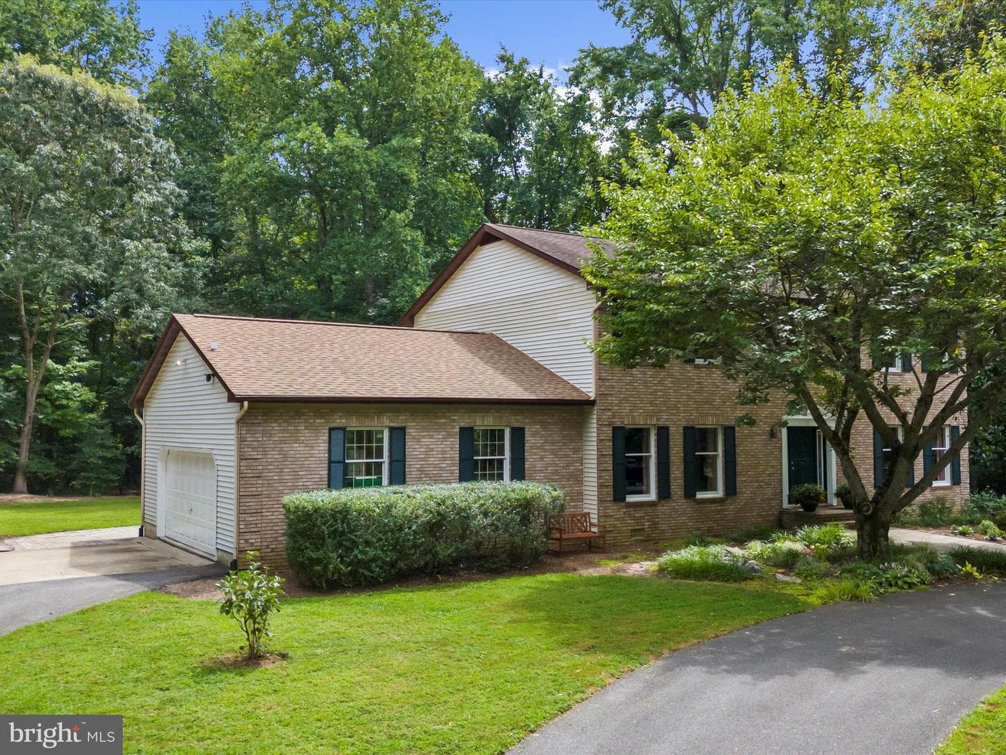 2976 Southaven Drive photo 4