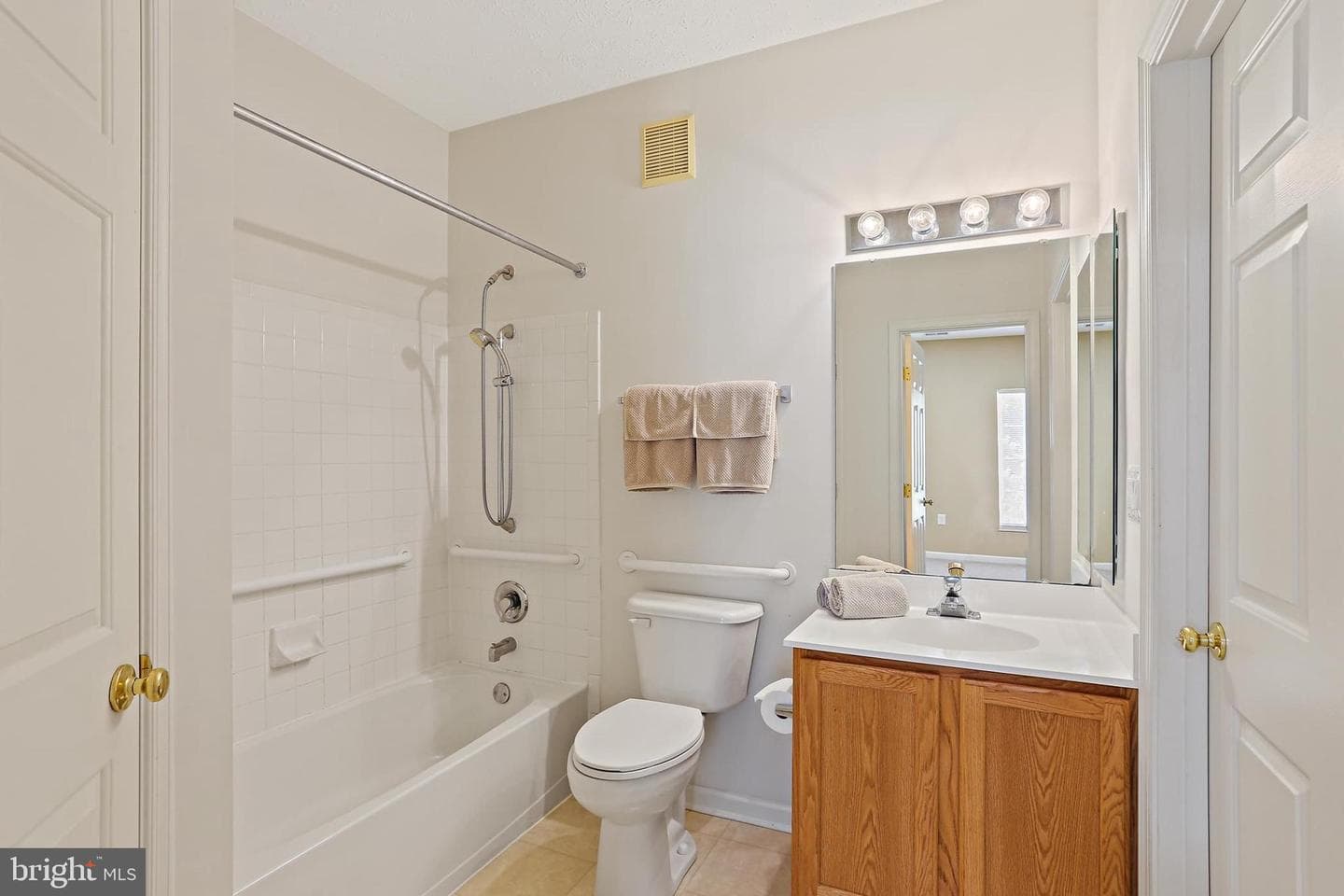 2494 Amber Orchard Court E #202 photo 27