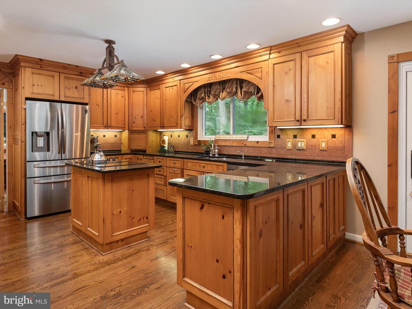 966 Coachway photo 14