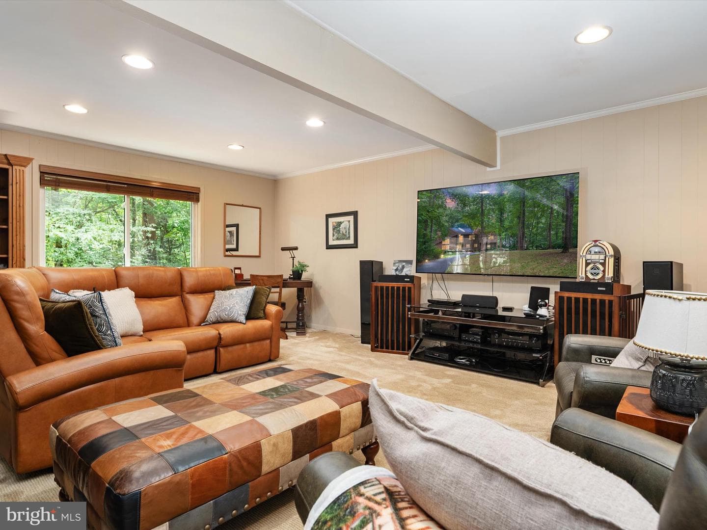 966 Coachway photo 19