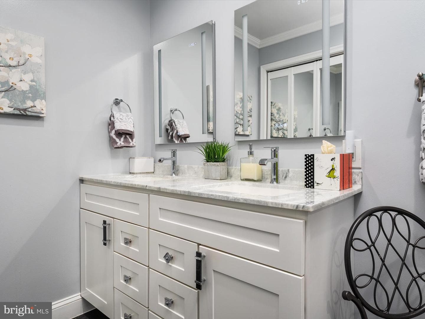 966 Coachway photo 31