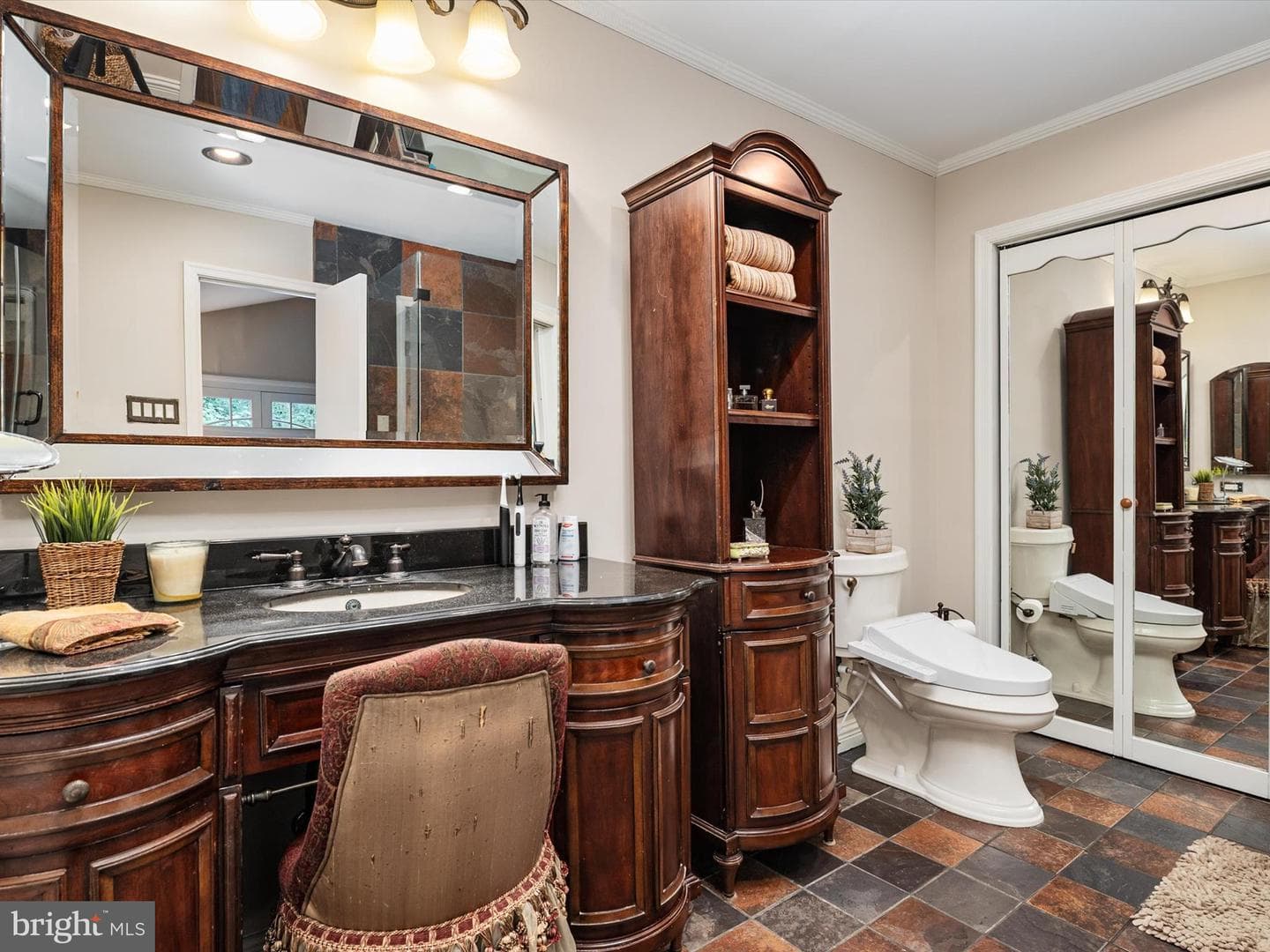 966 Coachway photo 35