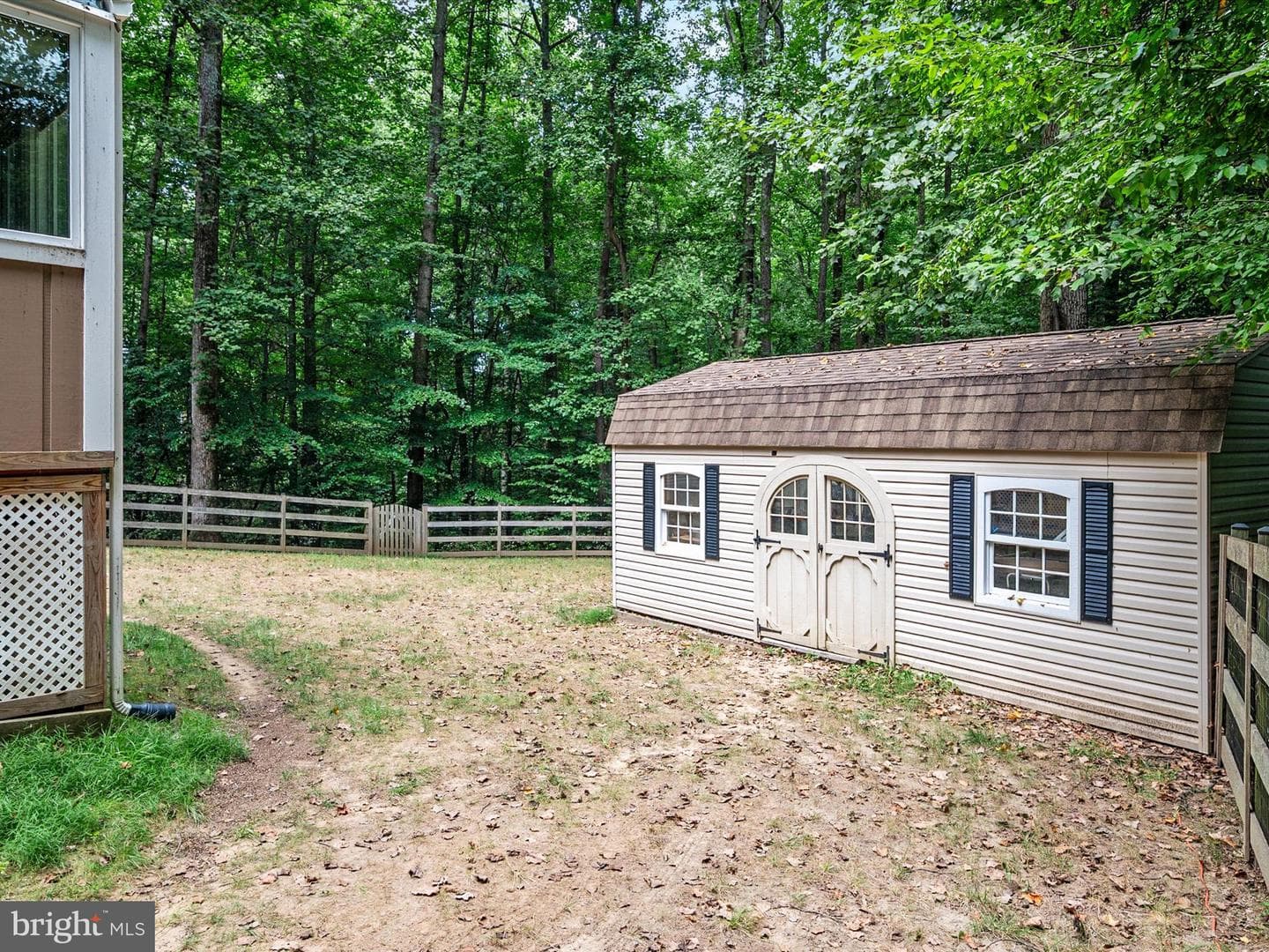 966 Coachway photo 44