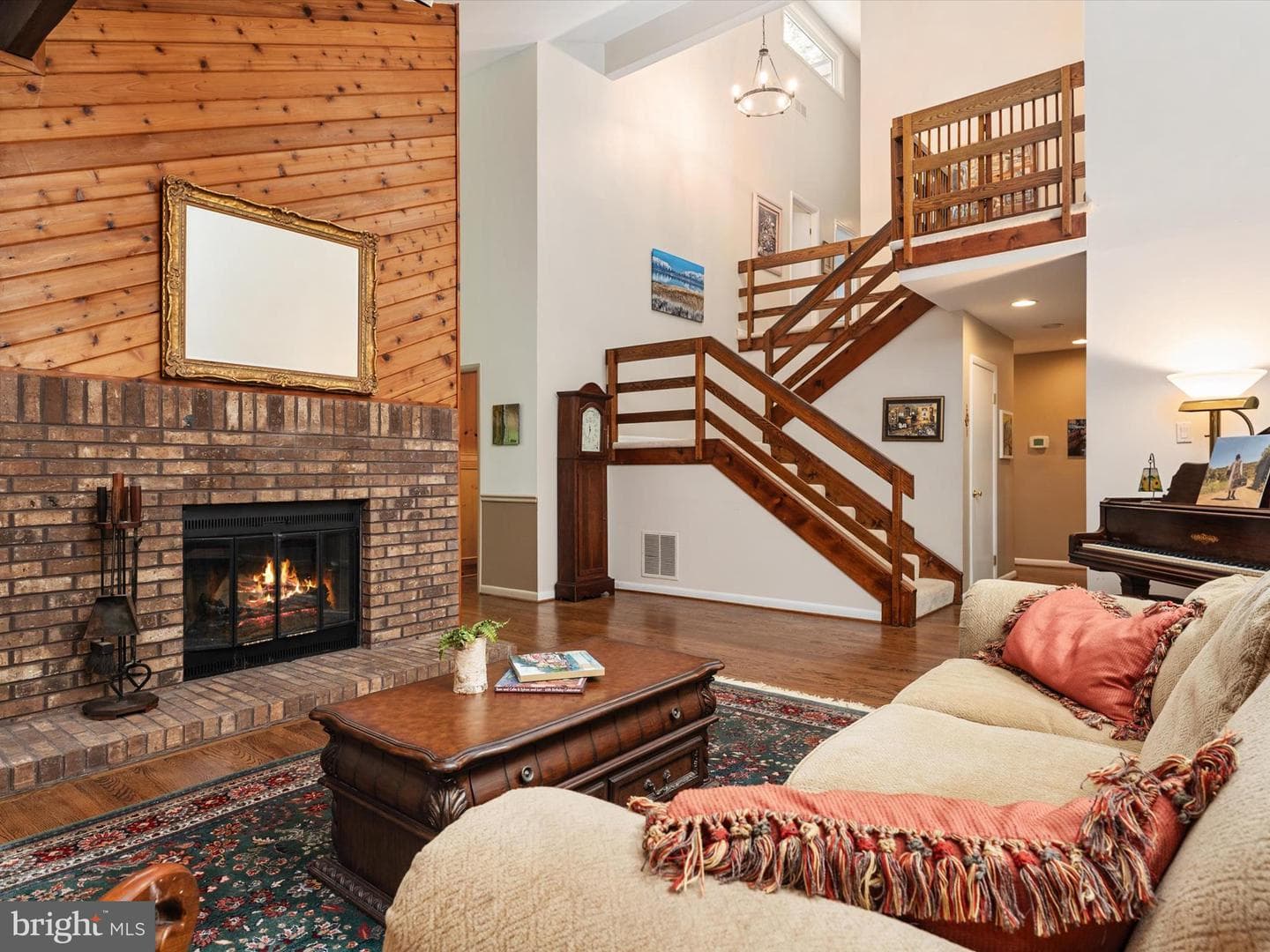 966 Coachway photo 8