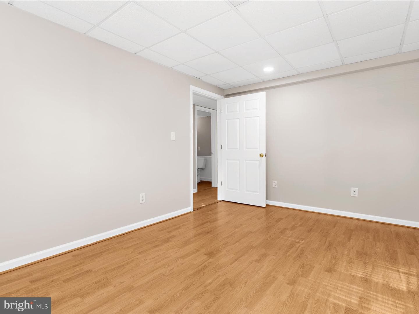 8016 Catherine Avenue photo 10