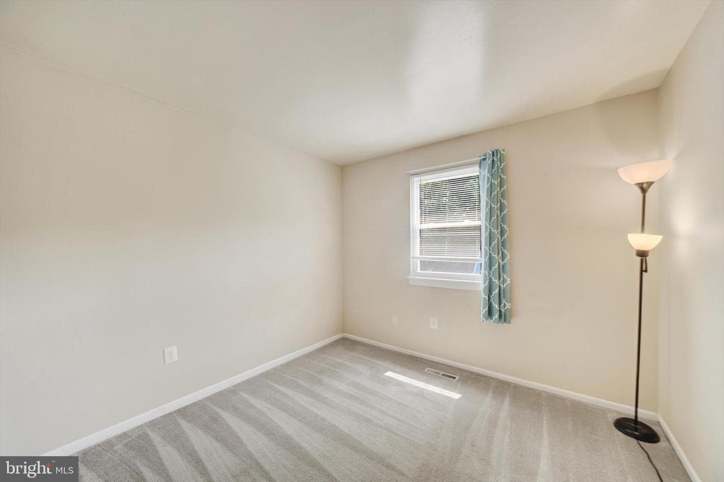 281 Ternwing Drive photo 8