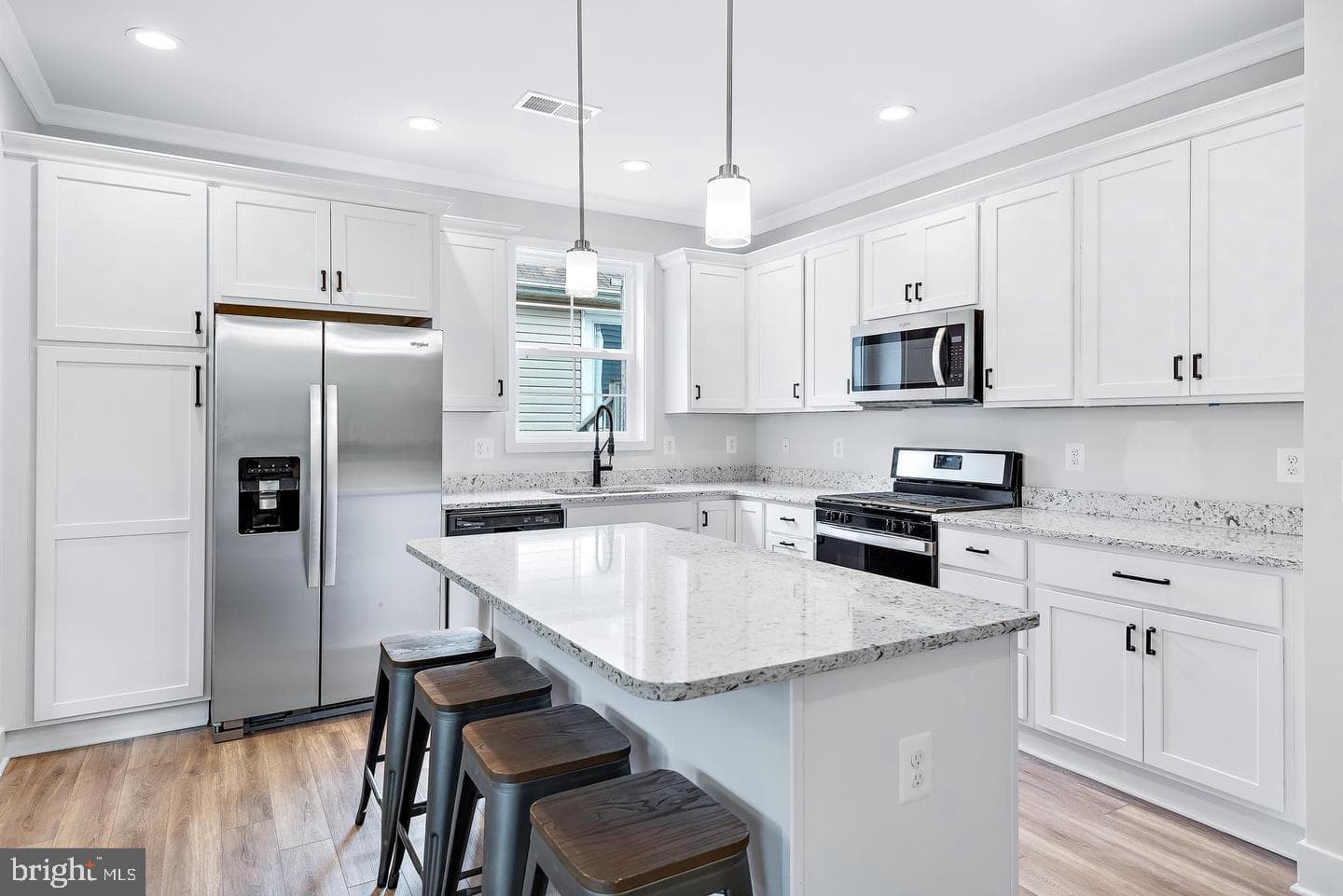 404 Paradise Road photo 6