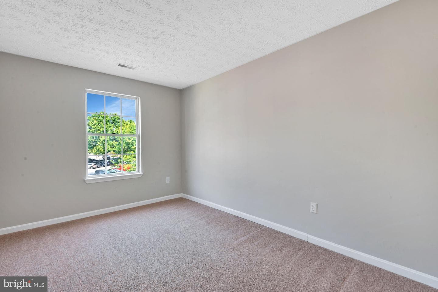 40 Amberstone Court photo 18