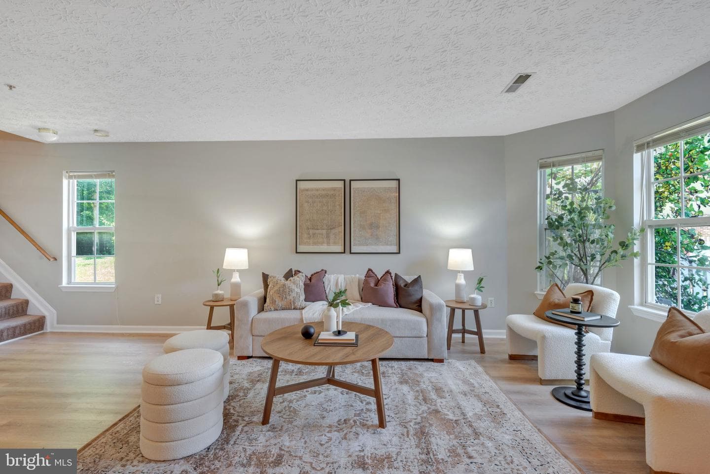 40 Amberstone Court photo 3