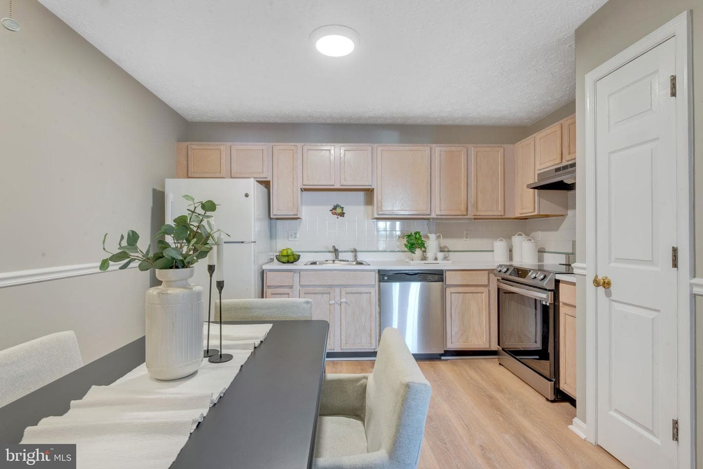 40 Amberstone Court photo 8