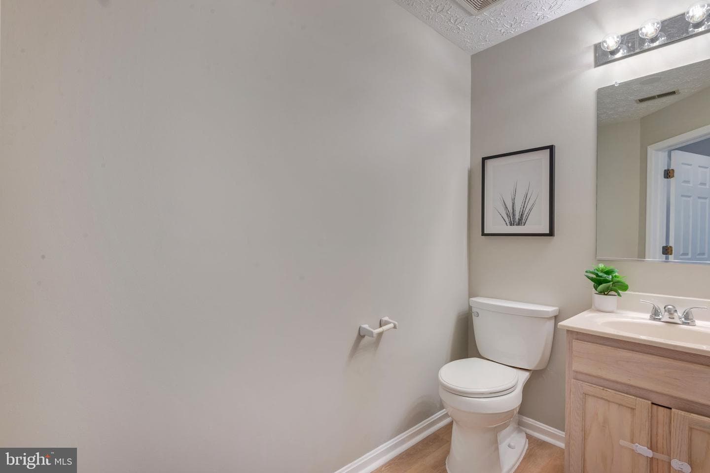 40 Amberstone Court photo 9