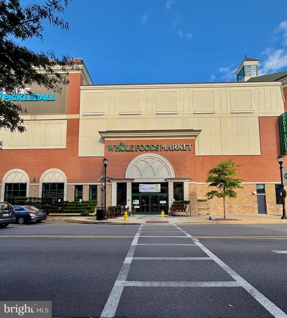1915 Towne Centre Boulevard #301 photo 59