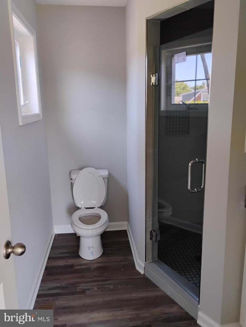 342 Beach Avenue photo 32