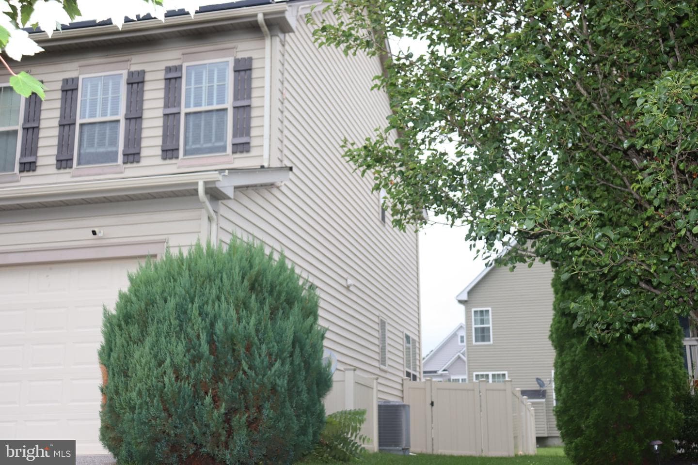 8154 Ridgely Loop photo 4