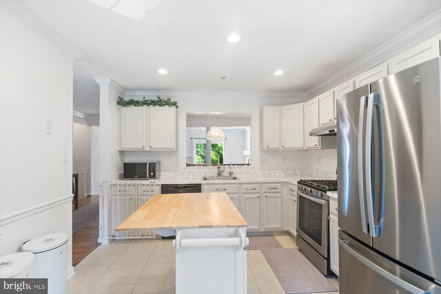 2508 Stow Court photo 2