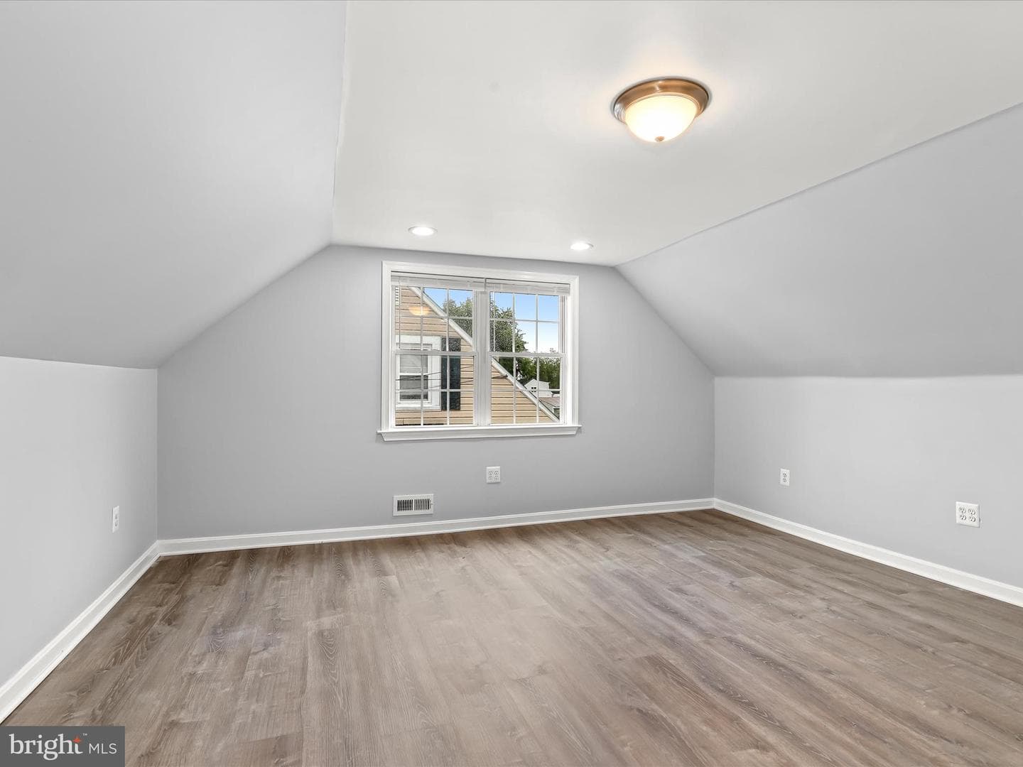 5525 Patrick Henry Drive photo 18
