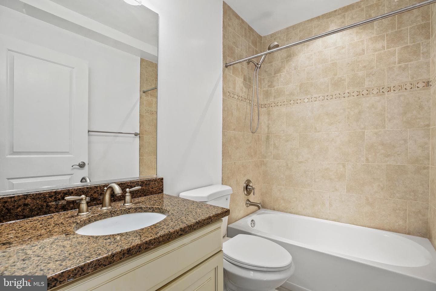 5560 Harford Street photo 10