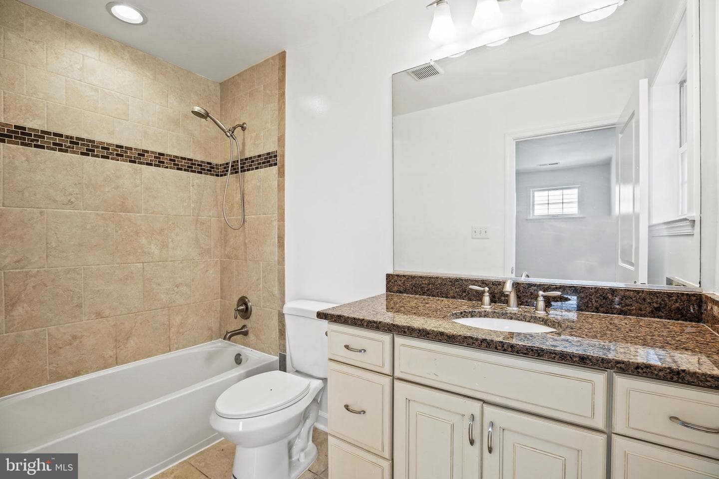 5560 Harford Street photo 15