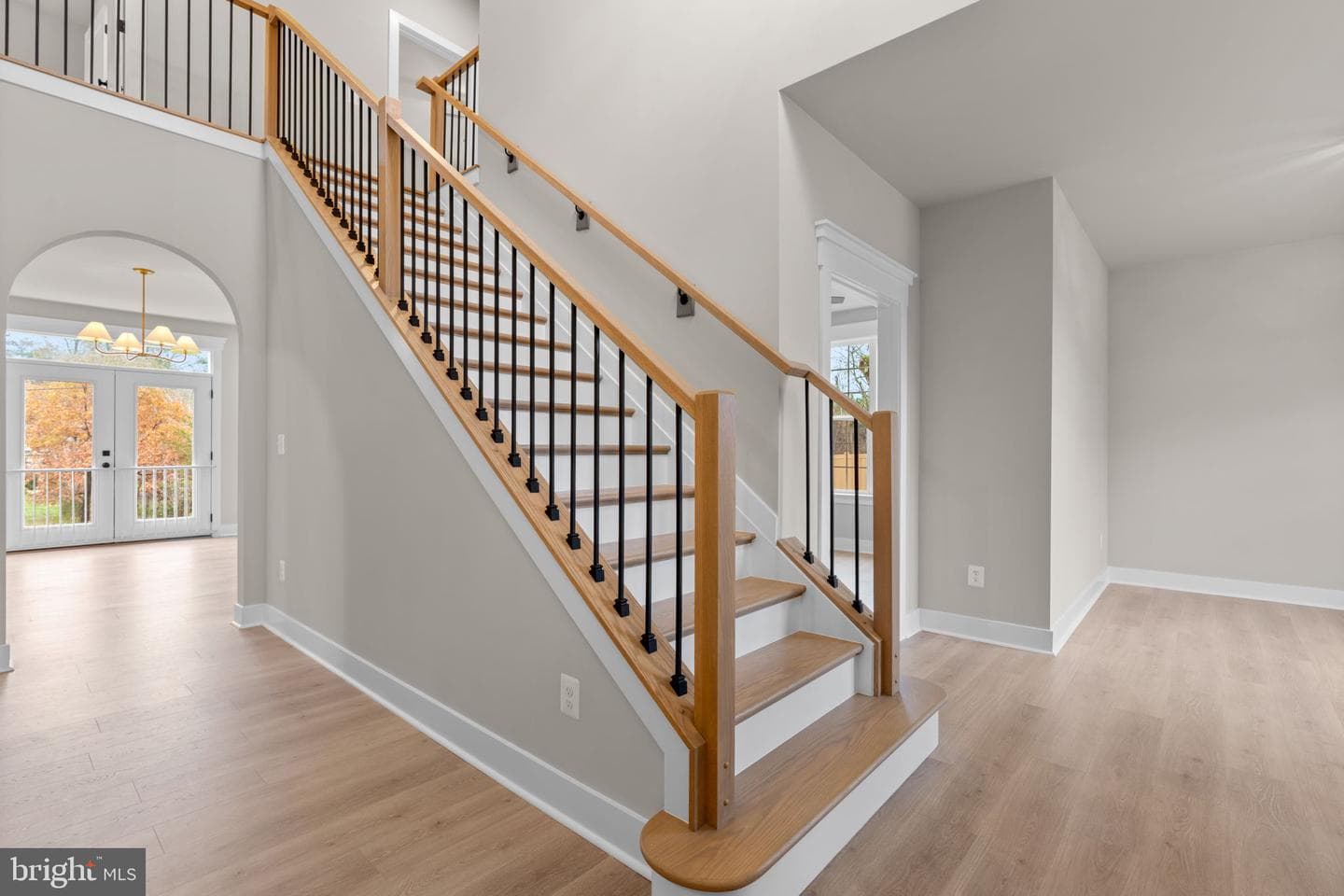 51 Stratford Drive photo 4