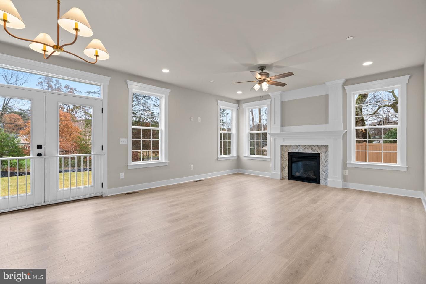 51 Stratford Drive photo 5