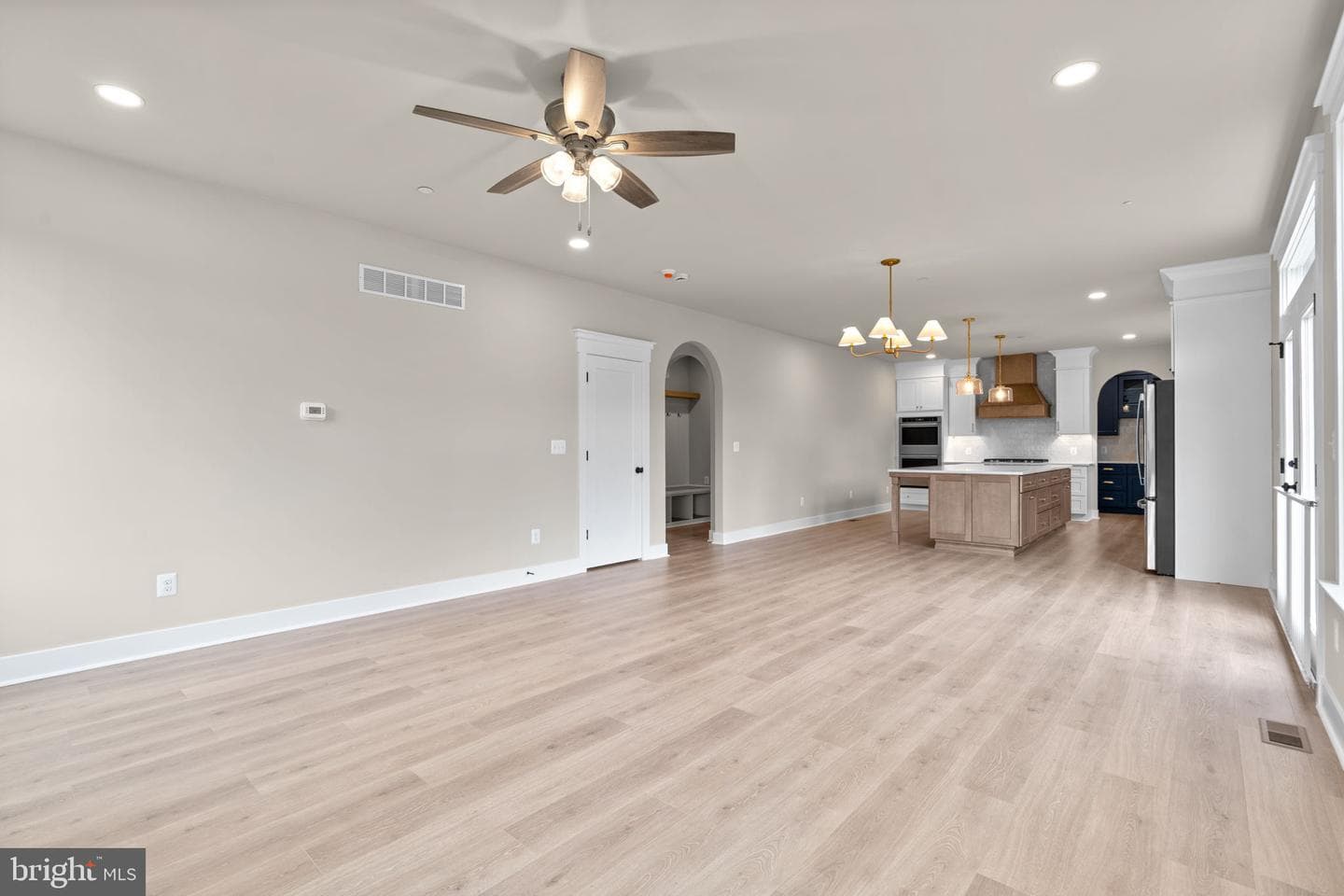 51 Stratford Drive photo 6