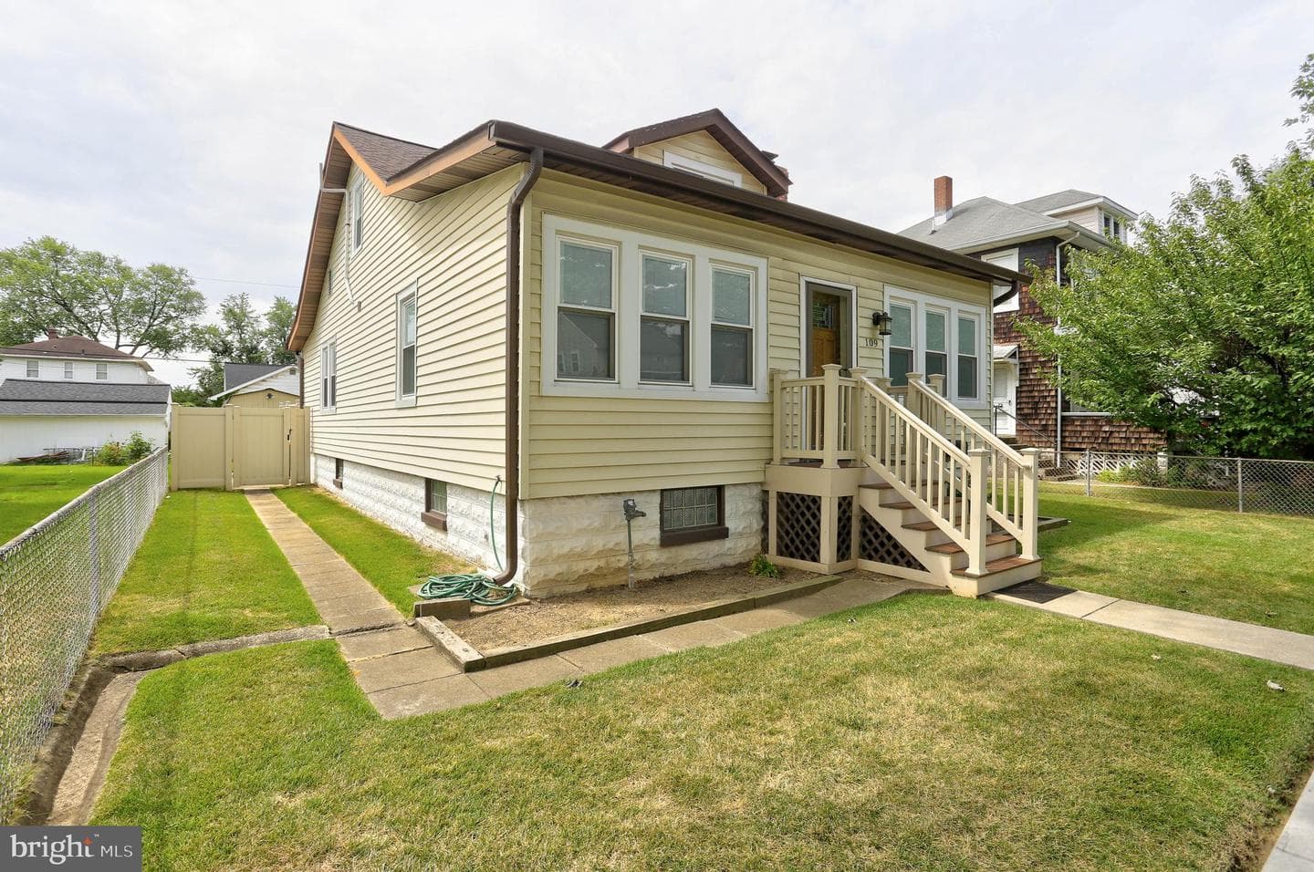 109 5th Avenue photo 2