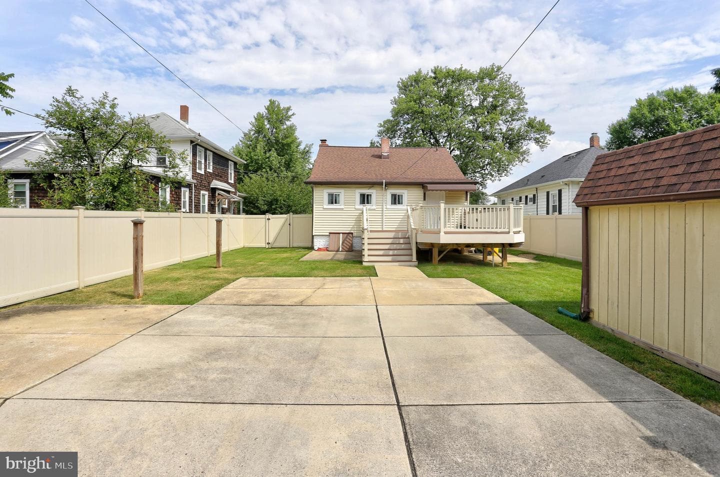 109 5th Avenue photo 28