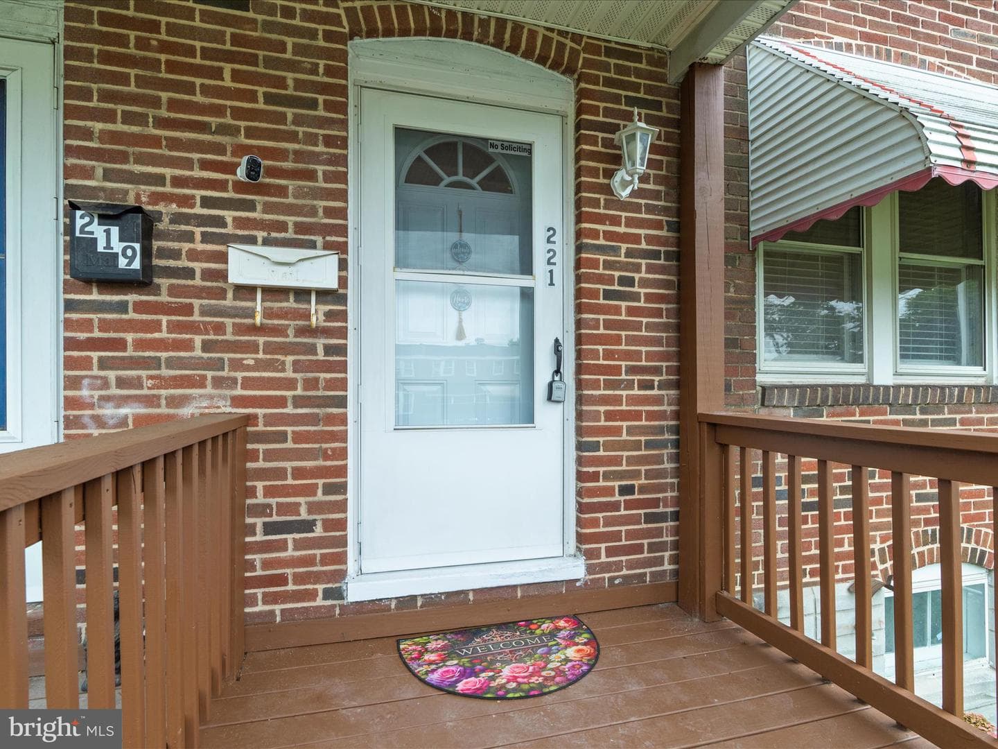 221 W Edgevale Road