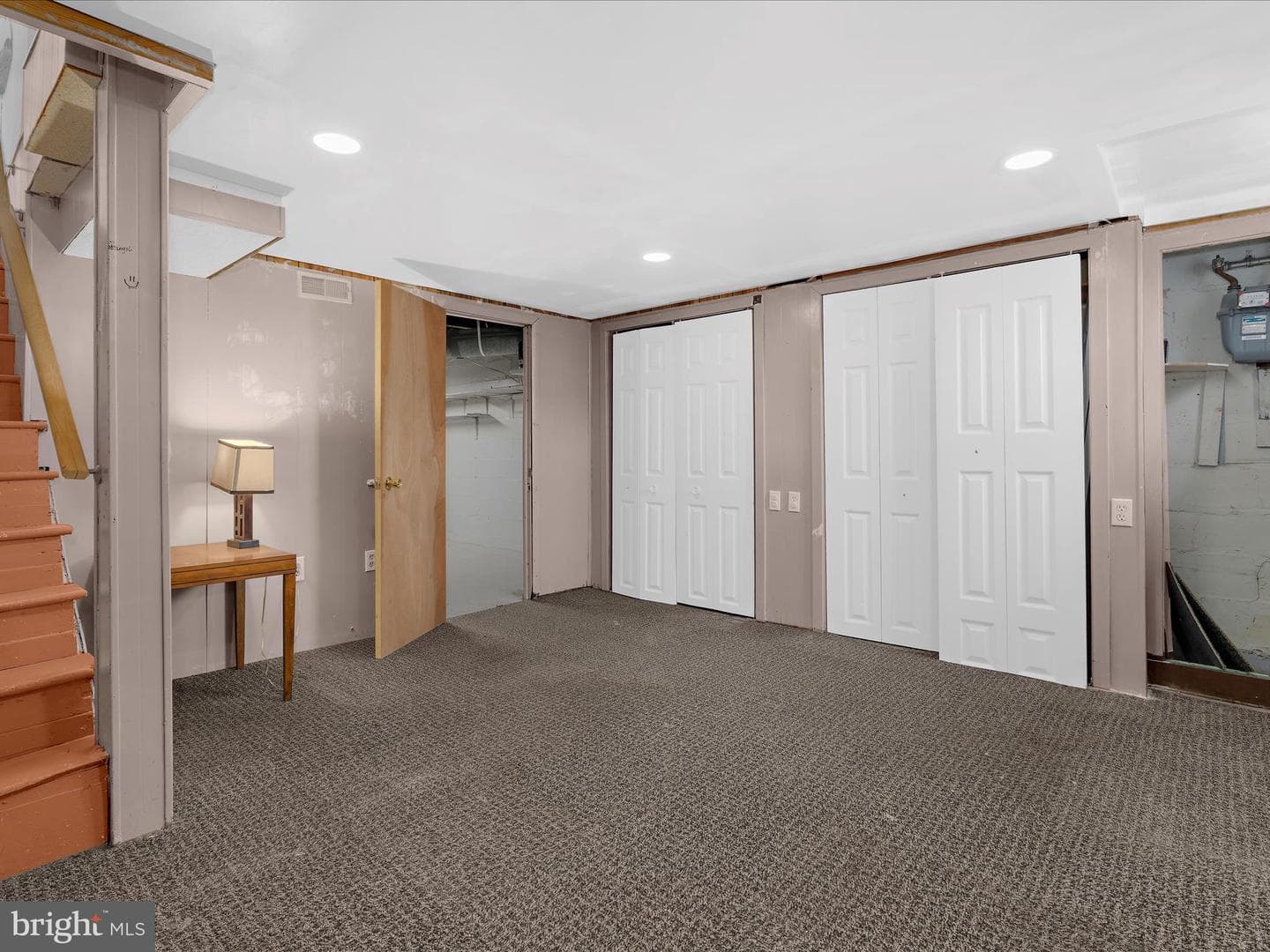 221 W Edgevale Road photo 25