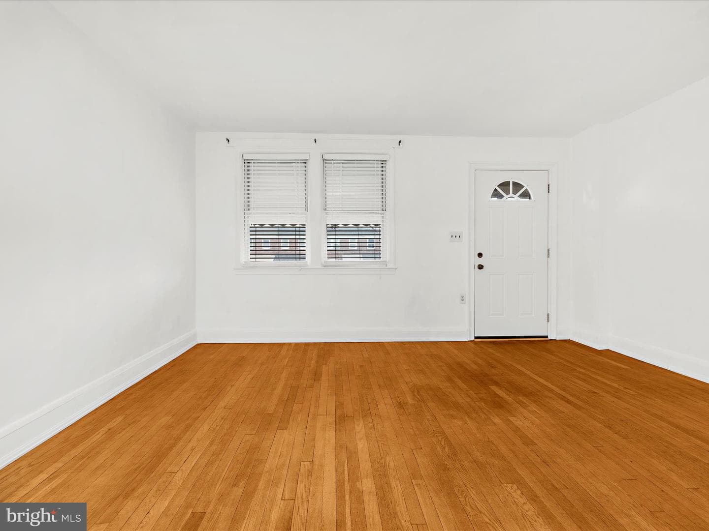 221 W Edgevale Road photo 8