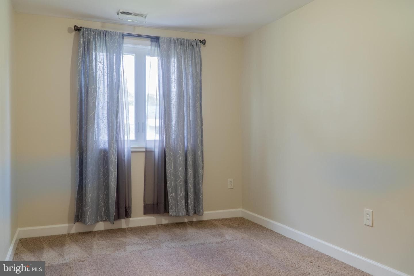 713 Cotter Road photo 12