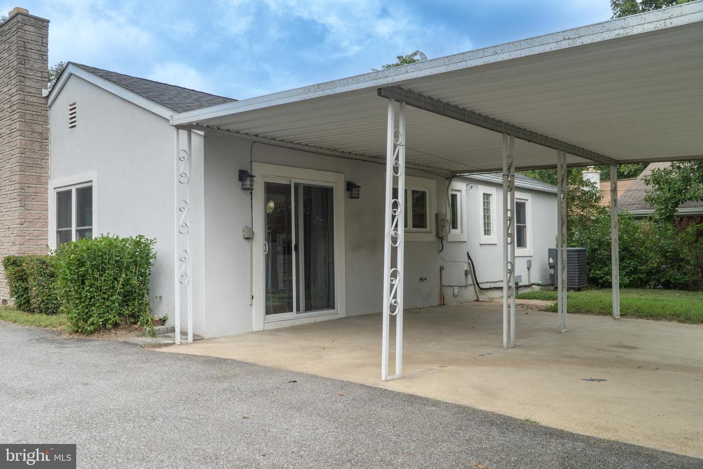 713 Cotter Road photo 17
