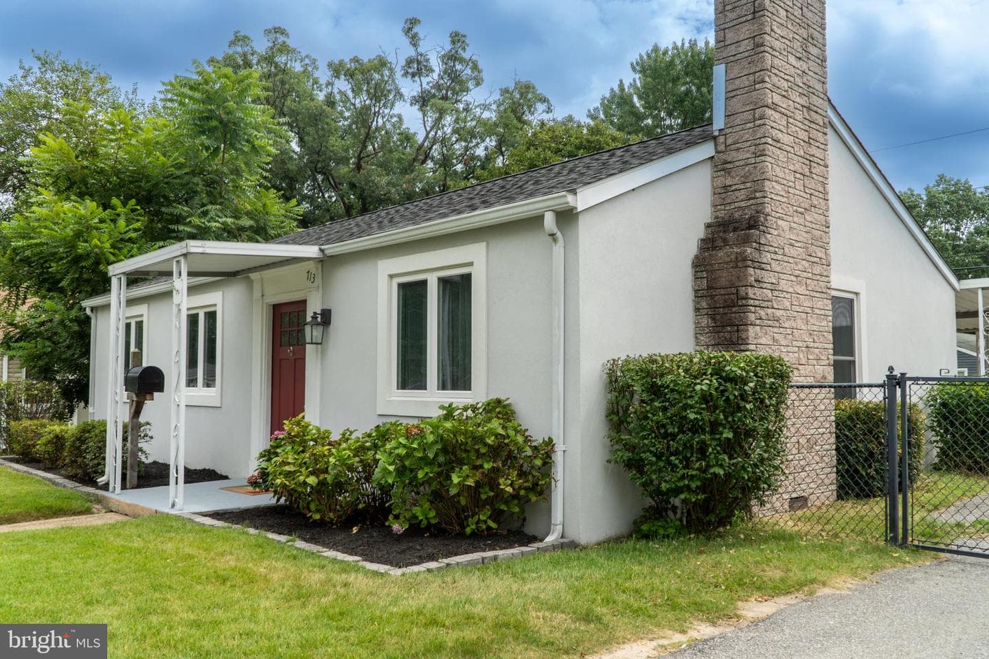 713 Cotter Road photo 2