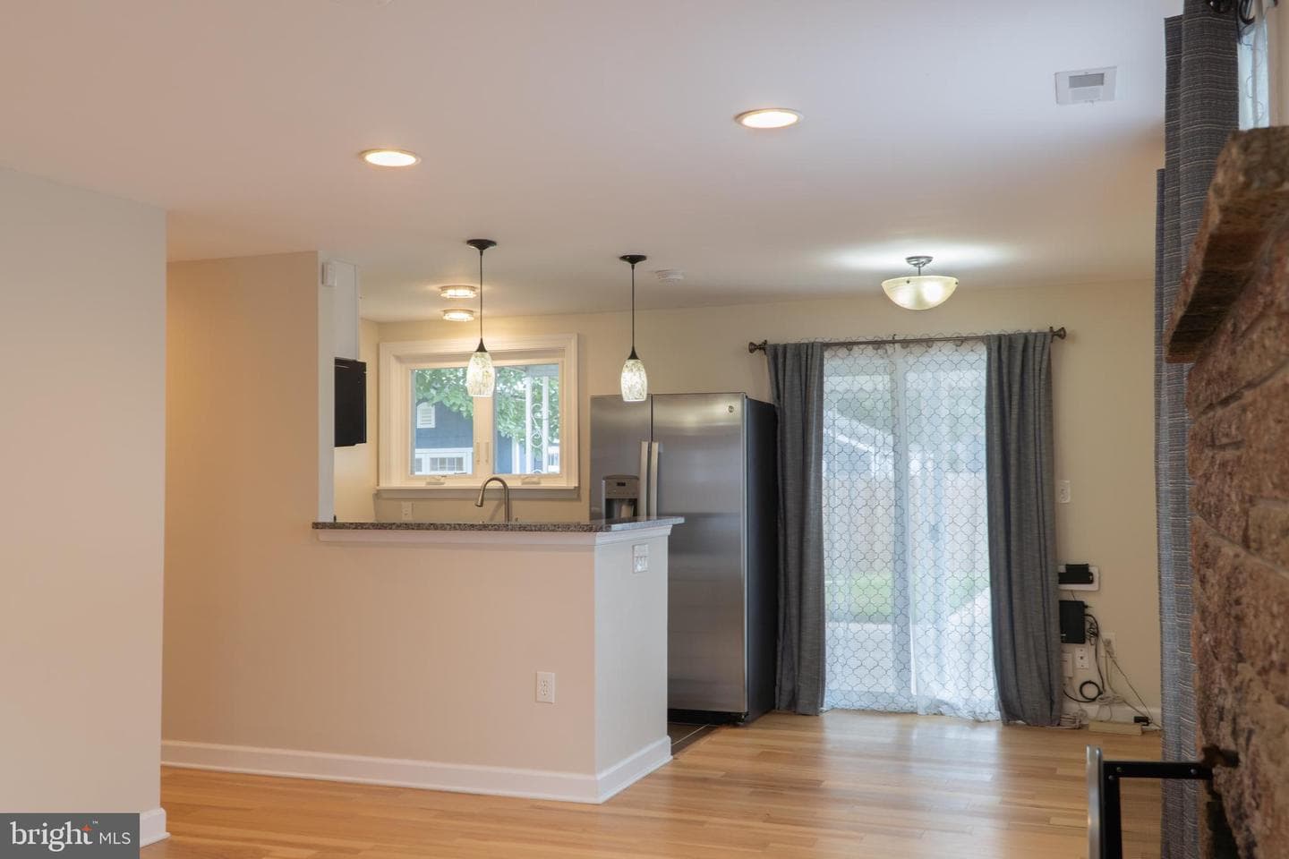 713 Cotter Road photo 6